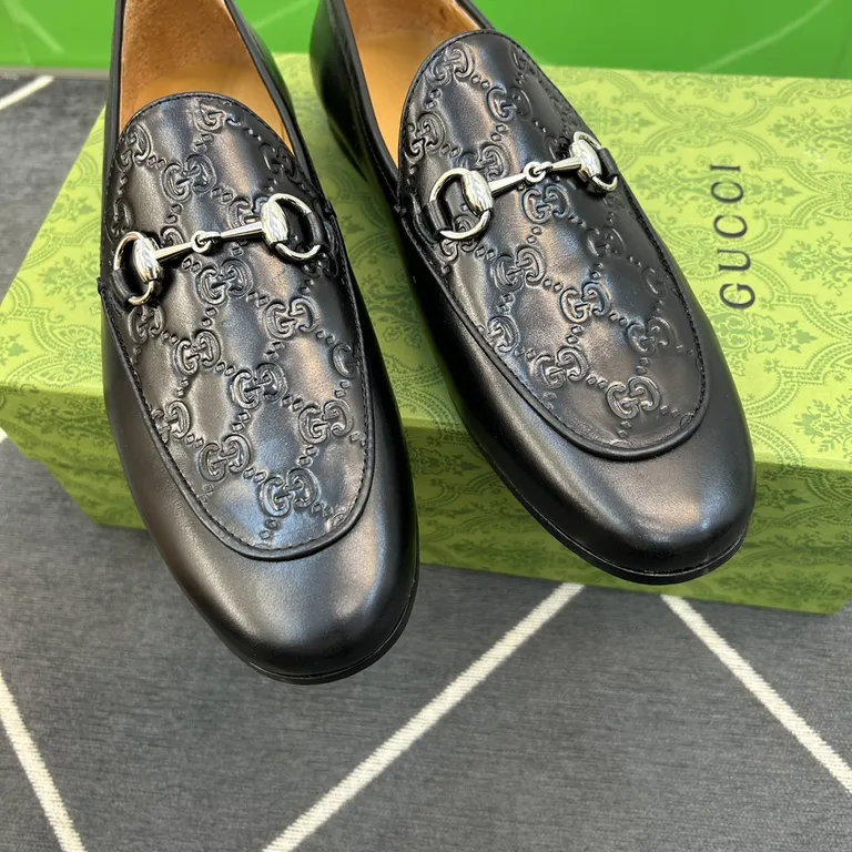 Gucci Shoe 